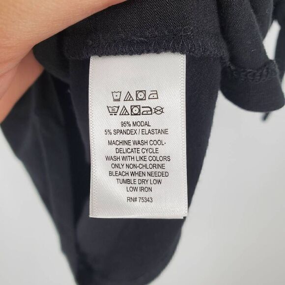 Tahari Women's Black‎ Flowy Split Sleeve Shirt Top Size Small - Picture 4 of 5